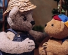 Un grand moment d'intimité et de complicité entre un grand-père et son petit-fils 