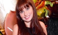 Une femme de 24 ans autiste devient avocate et prouve à tous que son handicap est une force