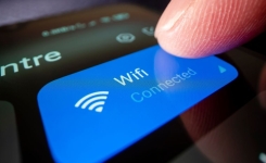 Pourquoi faut-il désactiver le Wifi du téléphone en quittant la maison ?