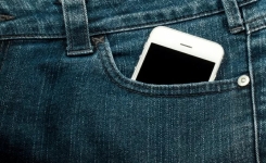 Pourquoi avons-nous l’impression que notre téléphone vibre alors qu’il ne l’est pas ?