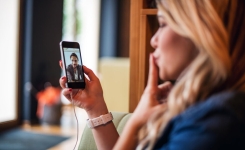 Et si pour faire durer une relation, la solution était de vivre chacun chez soi ?