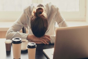 5 Signes Qui Montrent Que Faire Semblant d’Être Fort Vous Épuise